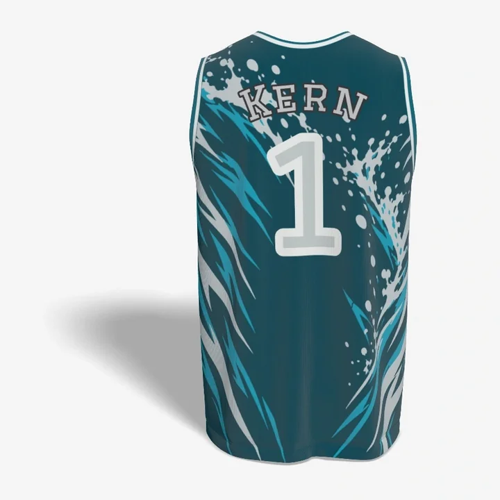 Trikot von hinten mit Name KERN und Nummer 1